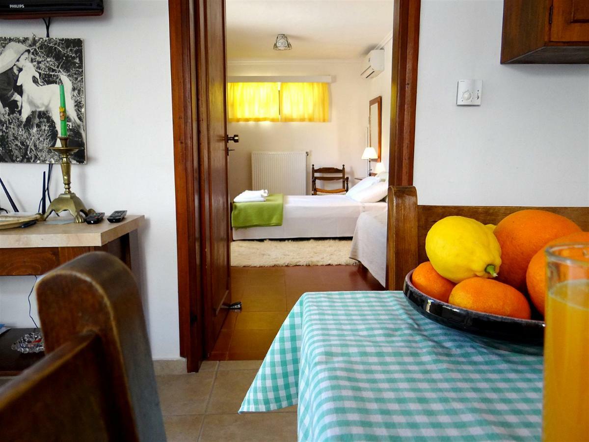 Apartment By The Sea Kato Daratso Exterior foto