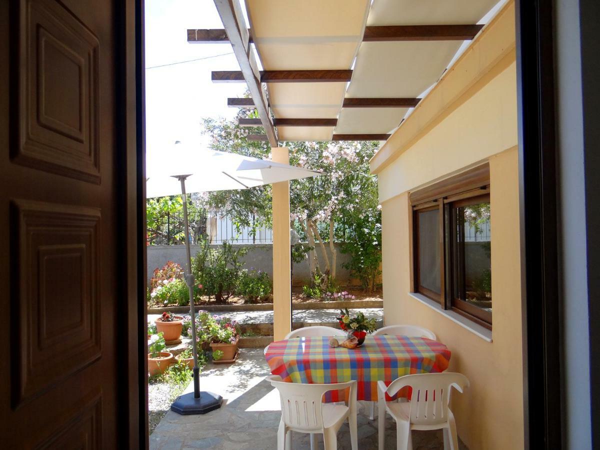 Apartment By The Sea Kato Daratso Exterior foto