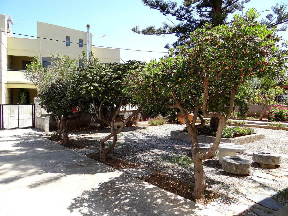 Apartment By The Sea Kato Daratso Exterior foto